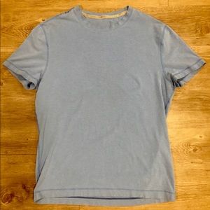 Men's Lululemon Large Shirt.